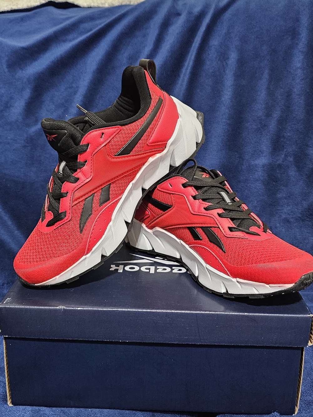 Reebok Red & Black Running Shoes